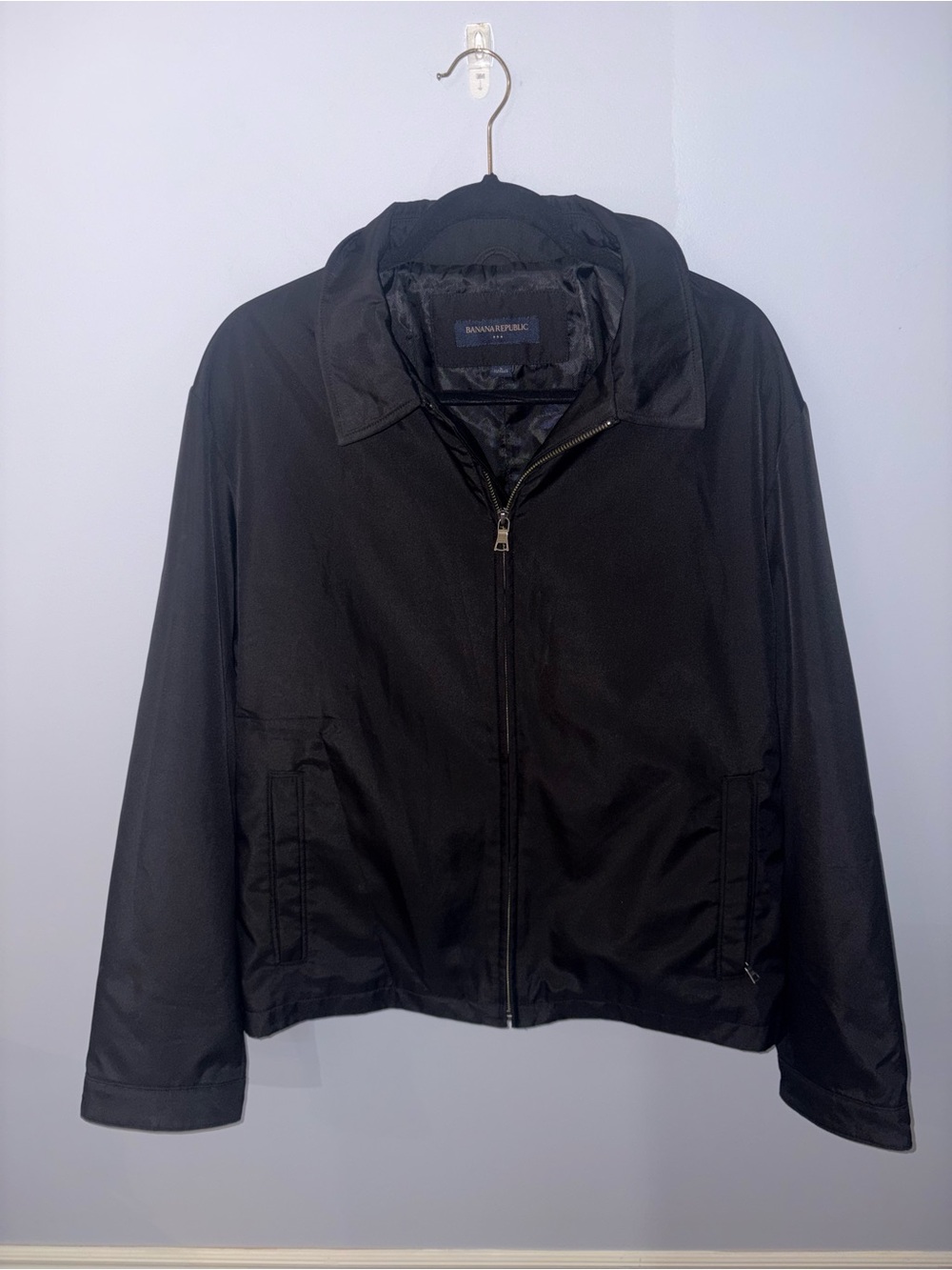Banana Republic Men’s Lightweight Zip-Up Jacket in size L